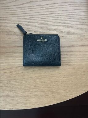 KATE SPADE black pebbled leather zip card case